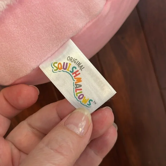 Squishmallow Ethel the Peppermint Latte - Picture 5 of 6